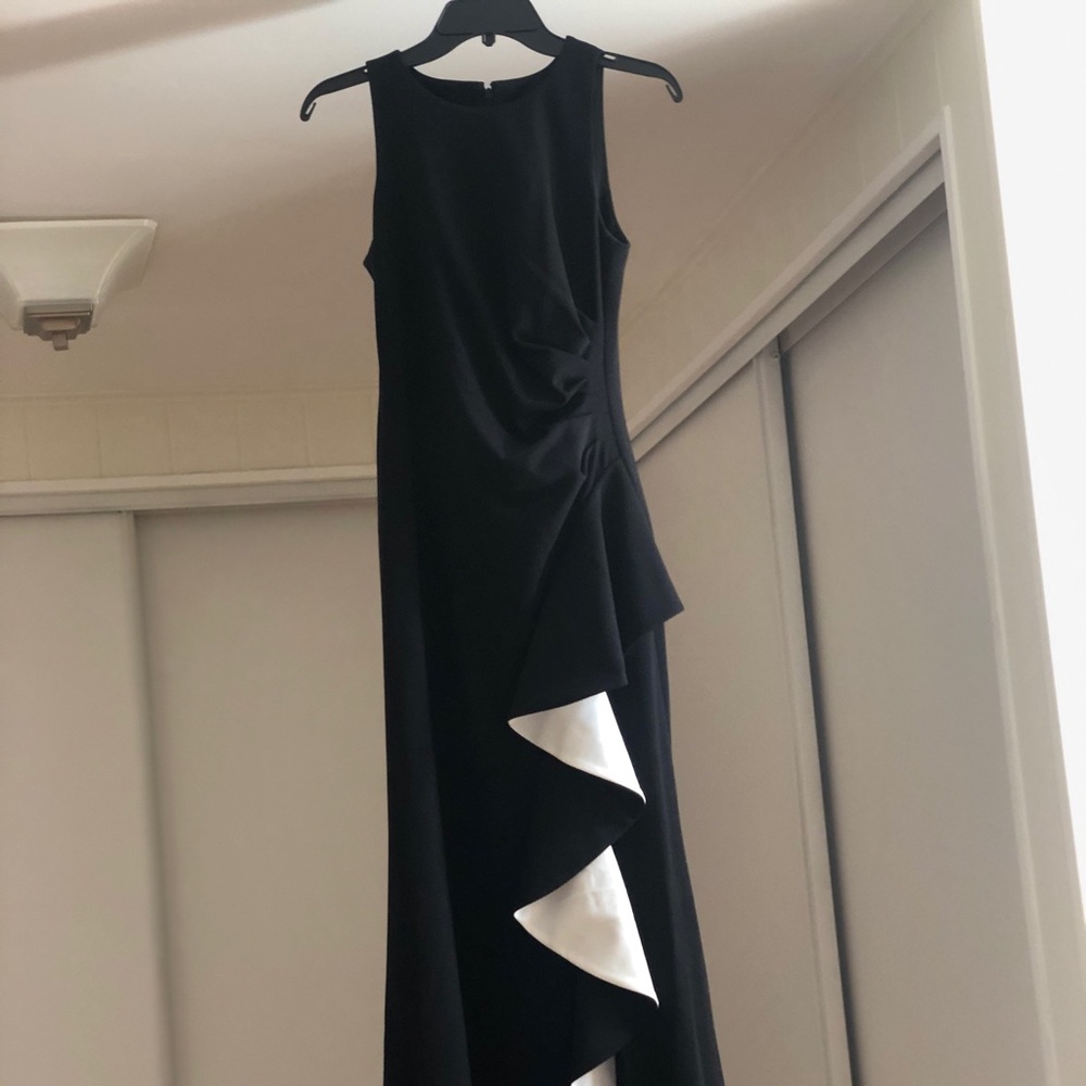 Calvin Klein Women’s Contrast Ruffle High-Low Gown